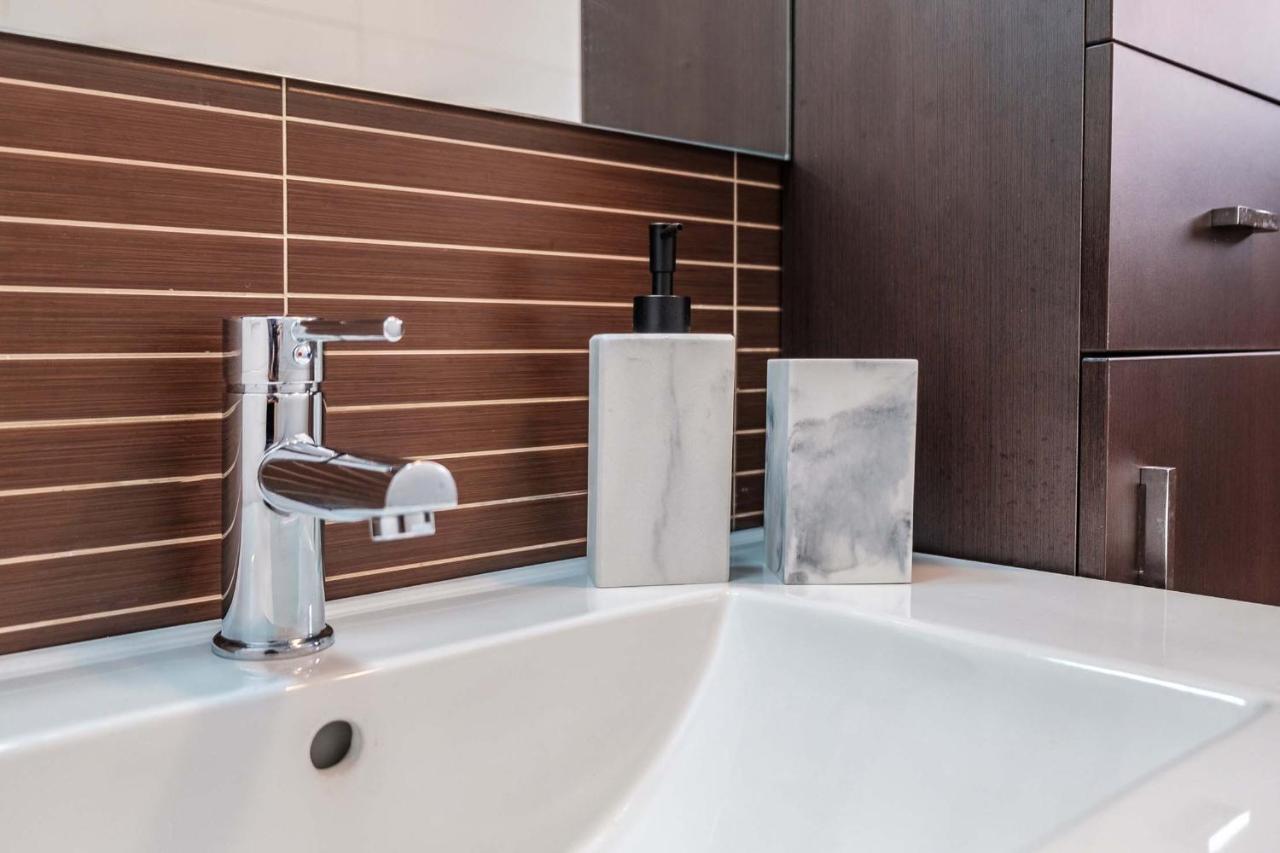 Stylish And Chic City Center Apartment With Wifi Сан-Крістобаль-де-ла-Лагуна Екстер'єр фото